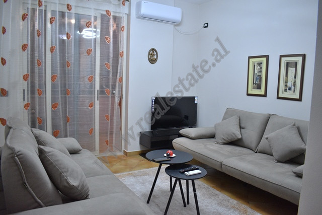 One bedroom apartment for rent in Sami Frash&euml;ri Street, between the Artificial Lake and Wilson 